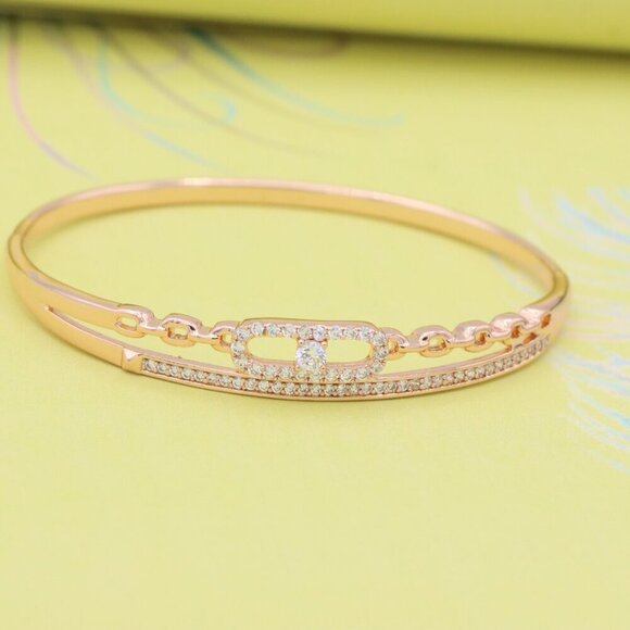 Elegant Chain Link Rose Gold Bangle with Pave Stone Center, XPBL0446 - Picture 5 of 11